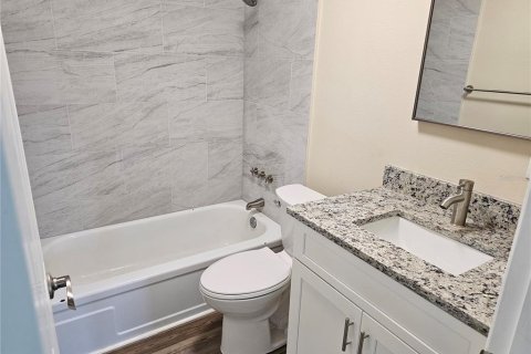 Casa en alquiler en Hudson, Florida, 4 dormitorios, 135.82 m2 № 1885130 - foto 4