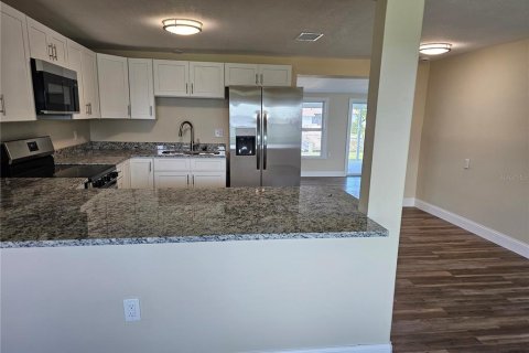 Casa en alquiler en Hudson, Florida, 4 dormitorios, 135.82 m2 № 1885130 - foto 6