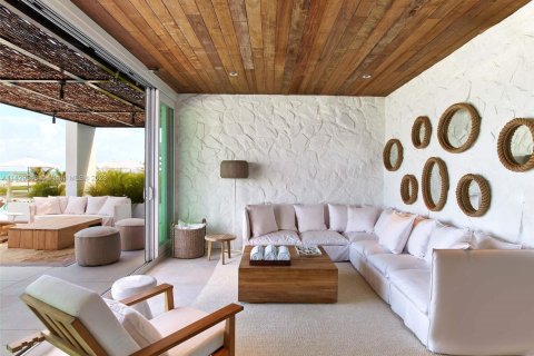 Снять в аренду кондоминиум в Майами-Бич, Флорида 1 спальня, 82.96м2, № 2035058 - фото 3