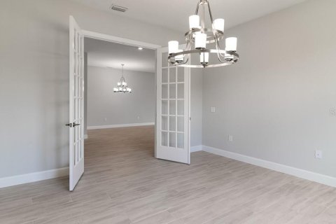 House in Kissimmee, Florida 3 bedrooms, 289.39 sq.m. № 1568830 - photo 27