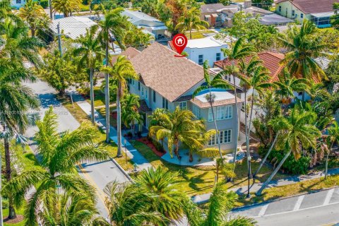 Propiedad comercial en venta en Hollywood, Florida № 1964856 - foto 19