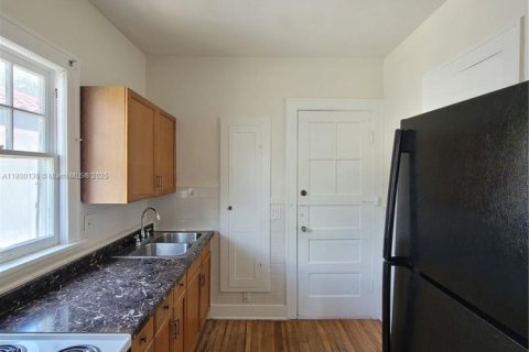 Propiedad comercial en venta en Hollywood, Florida № 1964856 - foto 27