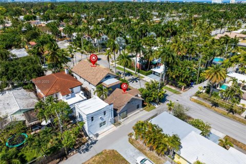 Propiedad comercial en venta en Hollywood, Florida № 1964856 - foto 15