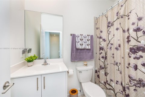 Townhouse in Homestead, Florida 3 bedrooms, 136.01 sq.m. № 1738988 - photo 29