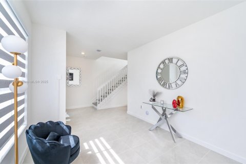 Townhouse in Homestead, Florida 3 bedrooms, 136.01 sq.m. № 1738988 - photo 20