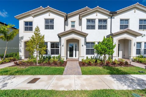 Townhouse in Homestead, Florida 3 bedrooms, 136.01 sq.m. № 1738988 - photo 7