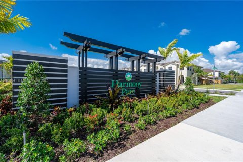 Townhouse in Homestead, Florida 3 bedrooms, 136.01 sq.m. № 1738988 - photo 1