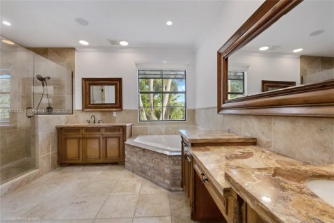 Villa ou maison à vendre à Homestead, Floride: 4 chambres, 281.12 m2 № 1874434 - photo 18