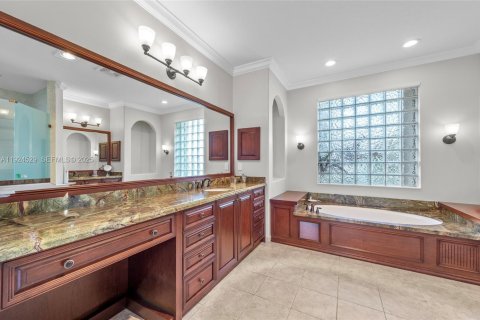 Villa ou maison à vendre à Weston, Floride: 5 chambres, 456.61 m2 № 1995169 - photo 9