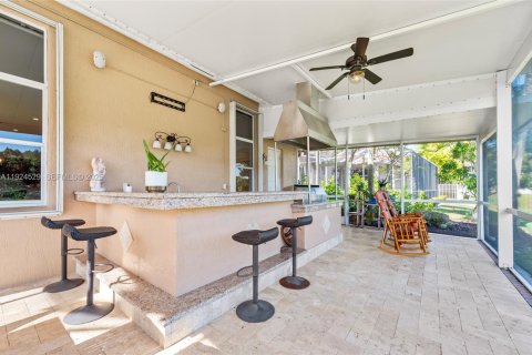 Villa ou maison à vendre à Weston, Floride: 5 chambres, 456.61 m2 № 1995169 - photo 30