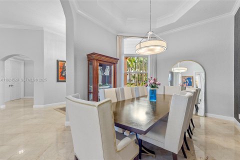 Villa ou maison à vendre à Weston, Floride: 5 chambres, 456.61 m2 № 1995169 - photo 4