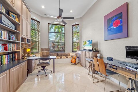 Villa ou maison à vendre à Weston, Floride: 5 chambres, 456.61 m2 № 1995169 - photo 5