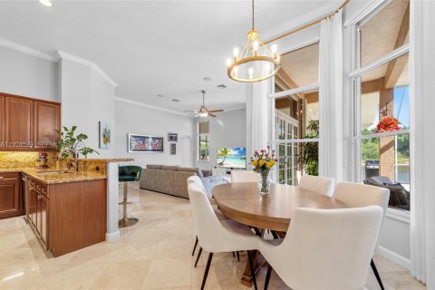 Villa ou maison à vendre à Weston, Floride: 5 chambres, 456.61 m2 № 1995169 - photo 15