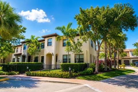 Townhouse in Sunrise, Florida 4 bedrooms, 176.05 sq.m. № 2261868