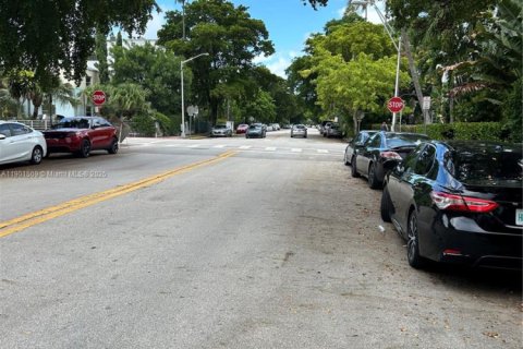 Снять в аренду квартиру в Майами-Бич, Флорида 1 спальня, 40.88м2, № 1951734 - фото 19