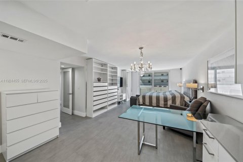 Купить кондоминиум в Майами-Бич, Флорида 3 спальни, 60.94м2, № 1986569 - фото 10