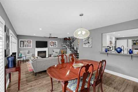 Townhouse in Fern Park, Florida 3 bedrooms, 173.91 sq.m. № 2387708 - photo 12