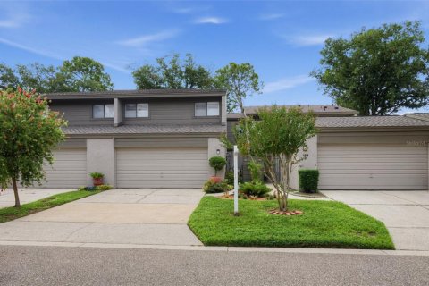 Townhouse in Fern Park, Florida 3 bedrooms, 173.91 sq.m. № 2387708