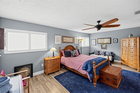 Townhouse in Fern Park, Florida 3 bedrooms, 173.91 sq.m. № 2387708 - photo 20