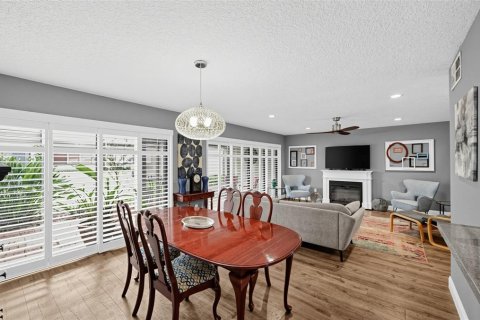 Townhouse in Fern Park, Florida 3 bedrooms, 173.91 sq.m. № 2387708 - photo 11