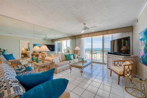 Condominio en venta en Ponce Inlet, Florida, 2 dormitorios, 153.75 m2 № 2318429 - foto 13