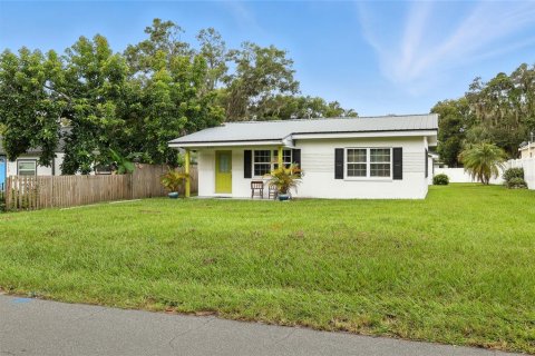 Casa en venta en Zephyrhills, Florida, 2 dormitorios, 86.96 m2 № 1916703 - foto 1