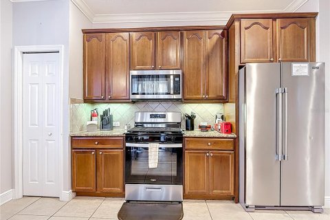 Adosado en venta en Four Corners, Florida, 4 dormitorios, 172.98 m2 № 2124639 - foto 10