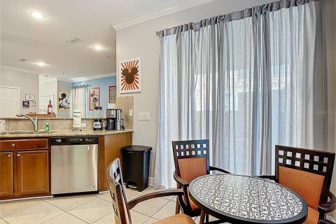 Adosado en venta en Four Corners, Florida, 4 dormitorios, 172.98 m2 № 2124639 - foto 15