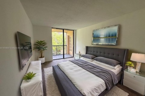 Купить кондоминиум в Майами, Флорида 3 спальни, 112.32м2, № 1772579 - фото 6