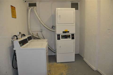 Купить кондоминиум в Норт-Майами, Флорида 1 спальня, 68.75м2, № 1829006 - фото 27