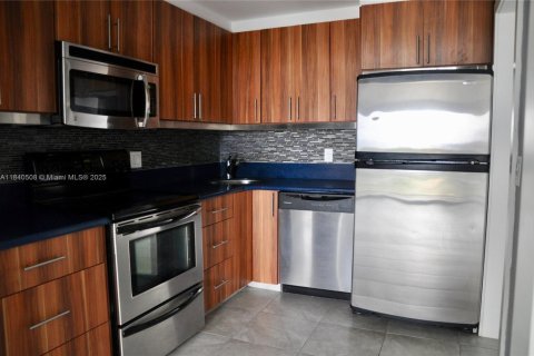 Купить кондоминиум в Норт-Майами, Флорида 1 спальня, 68.75м2, № 1829006 - фото 17