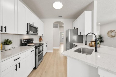 Casa en venta en Davenport, Florida, 4 dormitorios, 134.89 m2 № 1909615 - foto 25