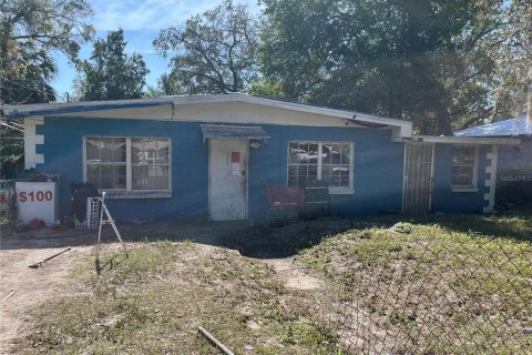 House in Tampa, Florida 2 bedrooms, 139.26 sq.m. № 1765124 - photo 1