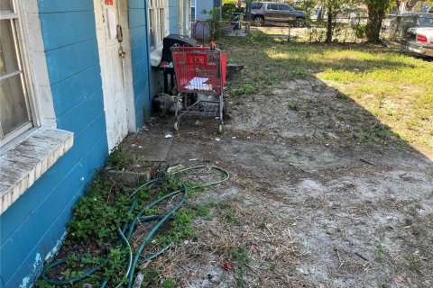 House in Tampa, Florida 2 bedrooms, 139.26 sq.m. № 1765124 - photo 11