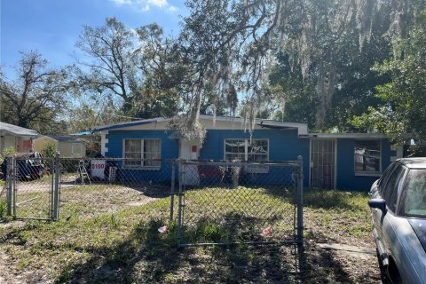 House in Tampa, Florida 2 bedrooms, 139.26 sq.m. № 1765124 - photo 4