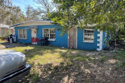 House in Tampa, Florida 2 bedrooms, 139.26 sq.m. № 1765124 - photo 3