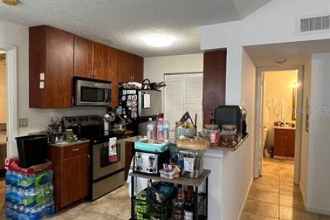 Condo in Orlando, Florida, 2 bedrooms  № 1759480 - photo 10
