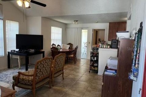 Condo in Orlando, Florida, 2 bedrooms  № 1759480 - photo 7