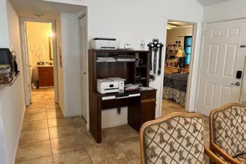 Condo in Orlando, Florida, 2 bedrooms  № 1759480 - photo 4