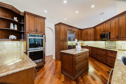 House in Weston, Florida 5 bedrooms, 306.76 sq.m. № 1794541 - photo 14