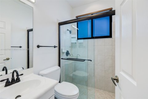 House in Weston, Florida 5 bedrooms, 306.76 sq.m. № 1794541 - photo 29