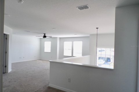House in Wesley Chapel, Florida 5 bedrooms, 328.04 sq.m. № 1870581 - photo 13