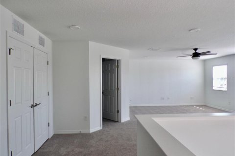 House in Wesley Chapel, Florida 5 bedrooms, 328.04 sq.m. № 1870581 - photo 29