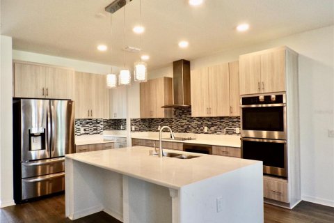 House in Wesley Chapel, Florida 5 bedrooms, 328.04 sq.m. № 1870581 - photo 5