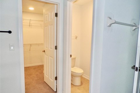 House in Wesley Chapel, Florida 5 bedrooms, 328.04 sq.m. № 1870581 - photo 26