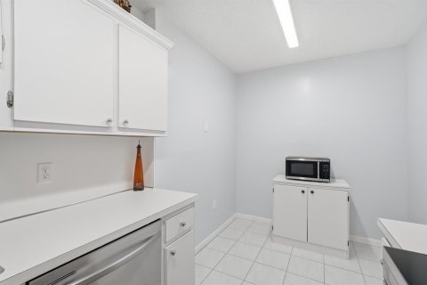 Купить кондоминиум в Холливуд, Флорида 3 комнаты, 92.53м2, № 2146017 - фото 10
