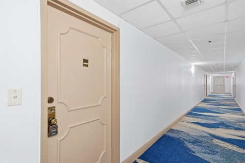 Купить кондоминиум в Холливуд, Флорида 3 комнаты, 92.53м2, № 2146017 - фото 4