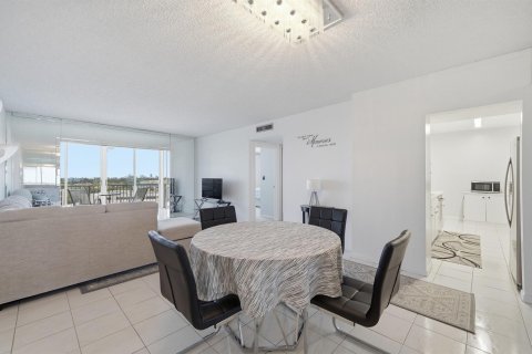 Купить кондоминиум в Холливуд, Флорида 3 комнаты, 92.53м2, № 2146017 - фото 7