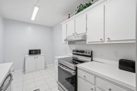 Купить кондоминиум в Холливуд, Флорида 3 комнаты, 92.53м2, № 2146017 - фото 9