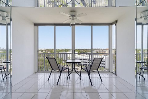 Купить кондоминиум в Холливуд, Флорида 3 комнаты, 92.53м2, № 2146017 - фото 17